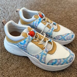 UIN Checkered Slip-On Shoes Multicolor Women’s US 7.5